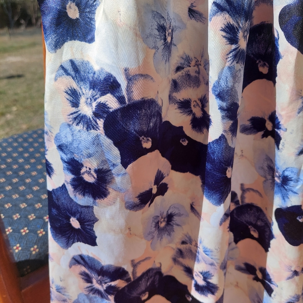 Target size 14,  Ladies formal sleeveless top - Picture 2 of 5